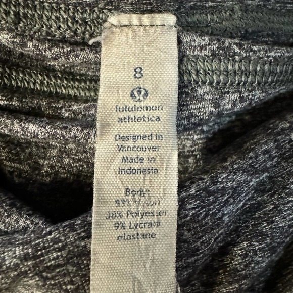 Lululemon Heathered Grey Leggings Size 8 - Picture 6 of 6
